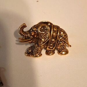 Elephant Gold Brooch Tie Tac Pin